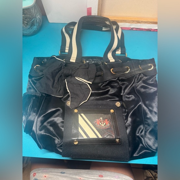 🌻RARE🌻 Juicy Couture Black Daydreamer handbag  Y2K 2008 - Picture 1 of 14